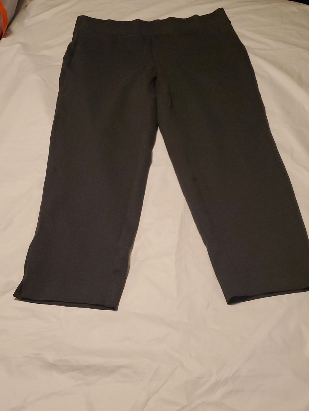 Size 1X (Tall) Women's Studio by Torrid Dark Grey Stretch Dress Ankle Pant